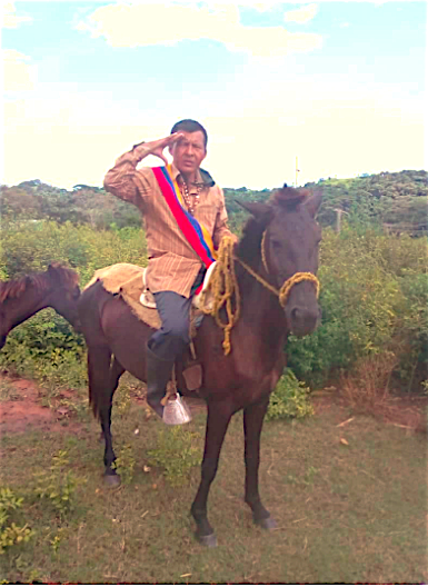 Cacique Sabino Romero Martínez bajando a caballo desde la sierra de Perijá para buscar una asamblea con gobernador Omar Prieto