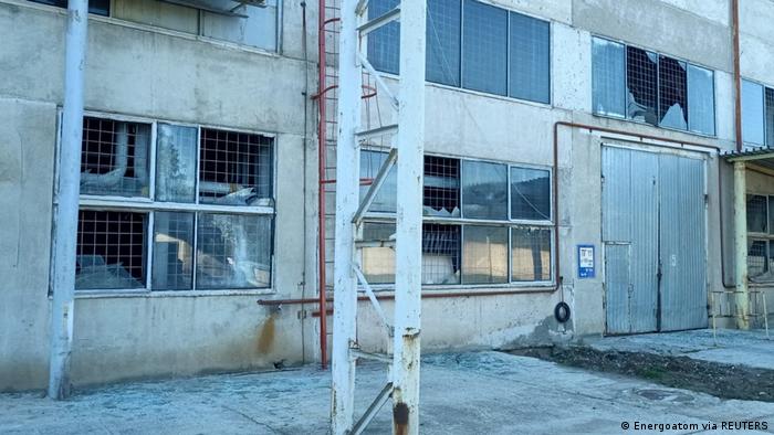 El bombardeo reventó los vidrios de unas cien ventanas en el edificio de la central Ucrania del Sur, según Energoatom