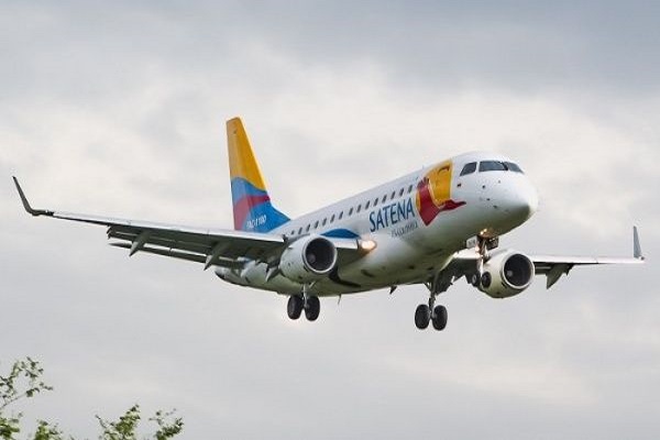 Por Colombia, la empresa encargada de hacer los vuelos es Satena.
