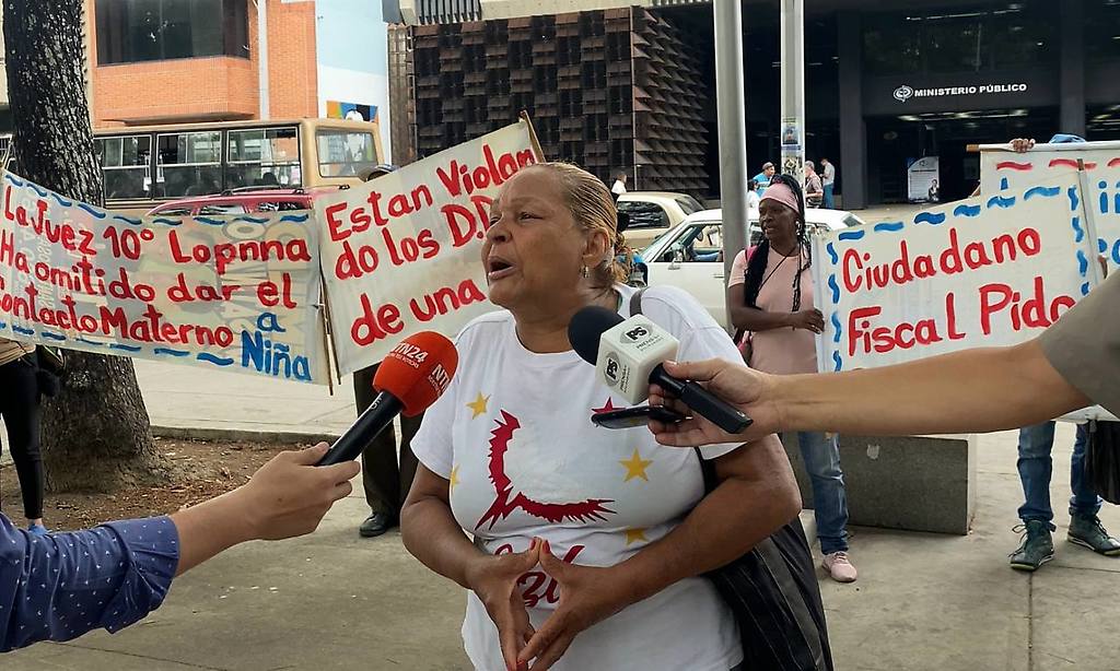 Familiares de la niña Samara Camila Moreno Alonso protestaron este martes a las puertas del MP