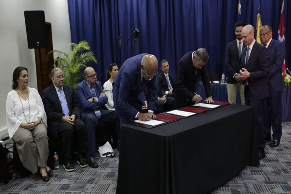 Barbados, firma acuerdos Gobierno y oposición Venezuela.