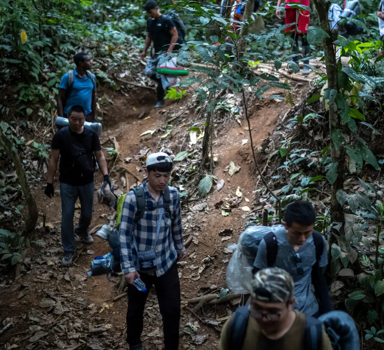 Chinese migrants in the Darién jungle in March.