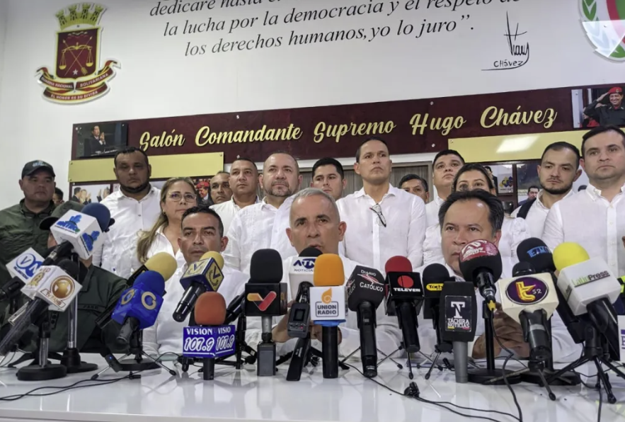 Los gobernadores del Táchira y Norte de Santander, Freddy Bernal y William Villamizar