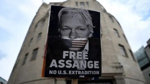 Proceso de extradición de Julian Assange sigue el 20 de mayo