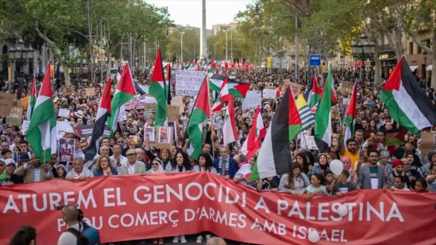 Marcha en Barcelona, España en apoyo a Gaza