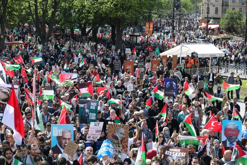 Manifestación en Estambul exigiendo ayuda humanitaria a Gaza
